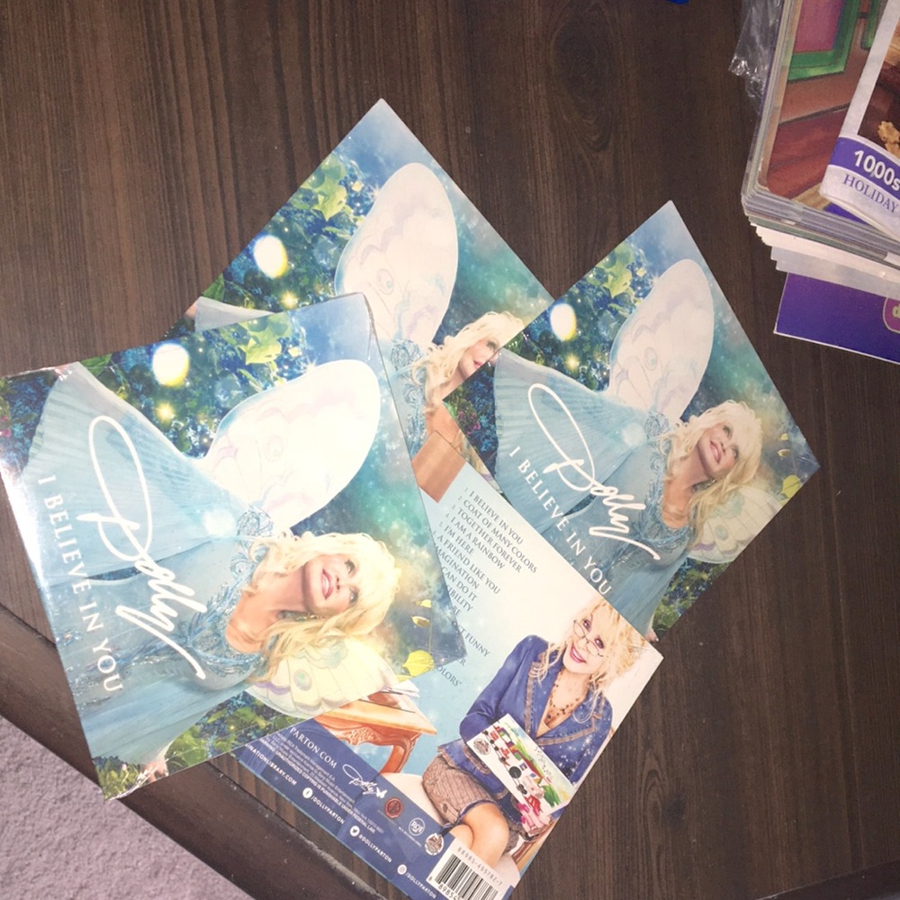 NEWCD Dolly Parton